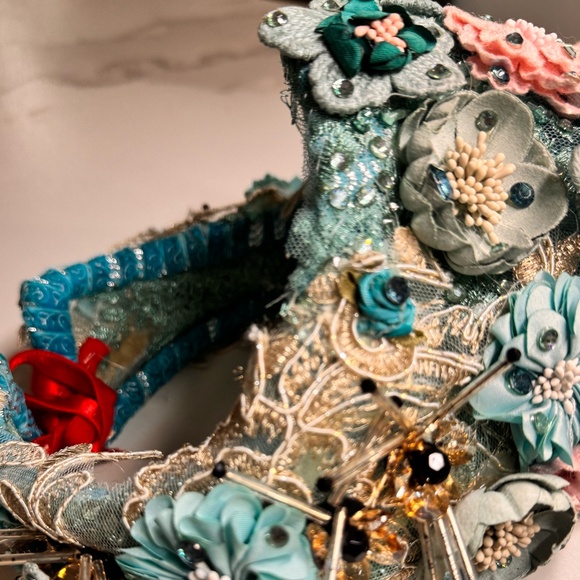 Floral Competition Crown – Blue & Pink with Sparkle Accents - Picture 9 of 9